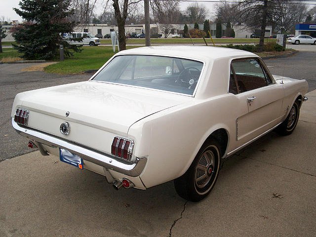 1965 FORD MUSTANG Troy MI 48083 Photo #0001576J