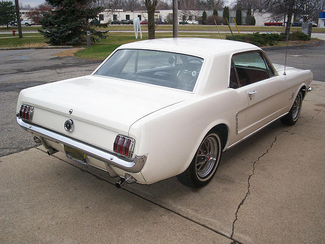 1965 FORD MUSTANG Troy MI 48083 Photo #0001577D