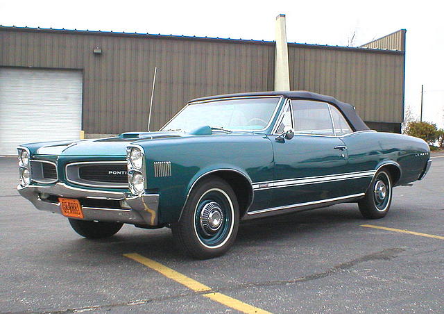 1966 PONTIAC LEMANS Troy MI 48083 Photo #0001599B