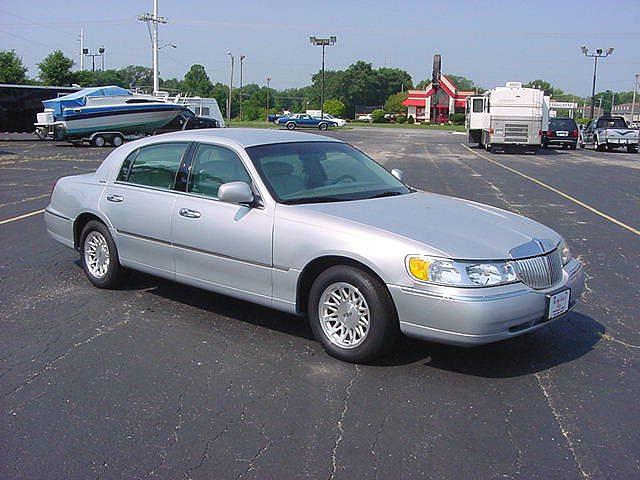 1998 LINCOLN TOWN CAR Davenport IA 52806 Photo #0001698A