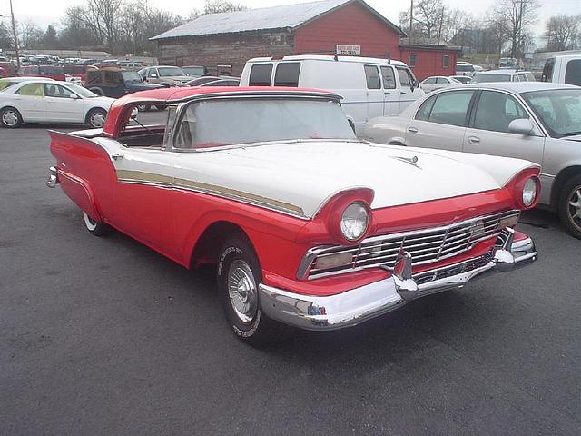 1957 FORD FAIRLANE 500 SKYLINE Gray Court SC 29645 Photo #0001959A