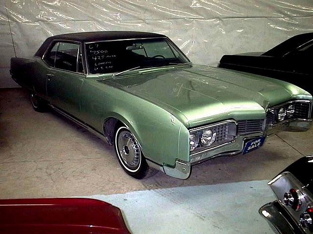 1967 OLDSMOBILE 98 Winchester ON KOC2KO Photo #0002026A