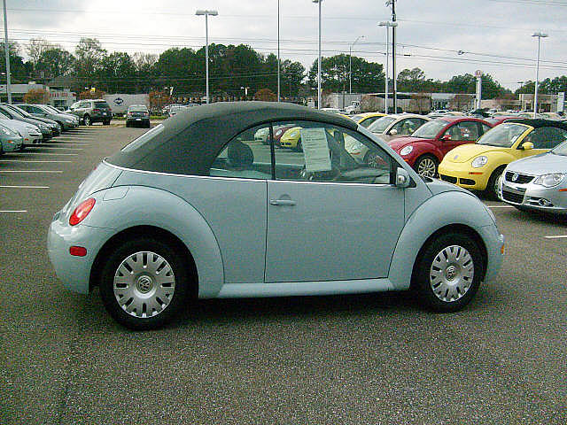 2005 Volkswagen Beetle GL Montgomery AL 36117 Photo #0004192A