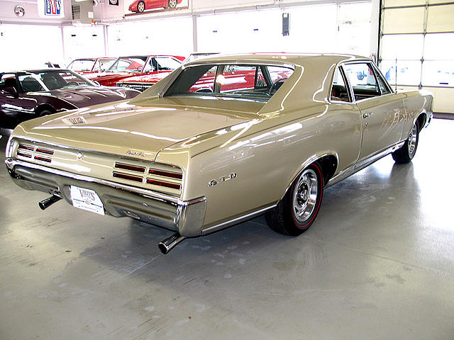 1967 PONTIAC GTO Davenport IA 52801 Photo #0004402A