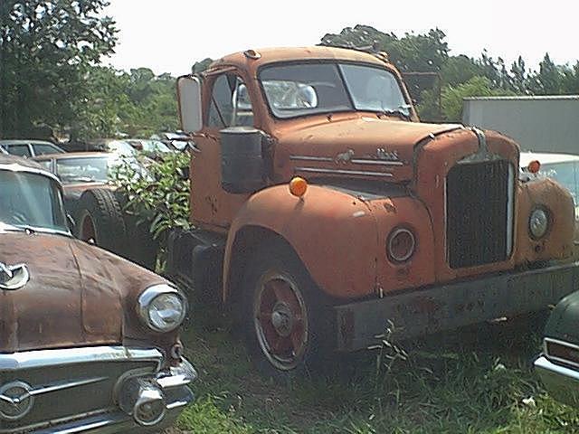 1961 MACK C CAB Gray Court (near Greenville) SC 29645 Photo #0004490A