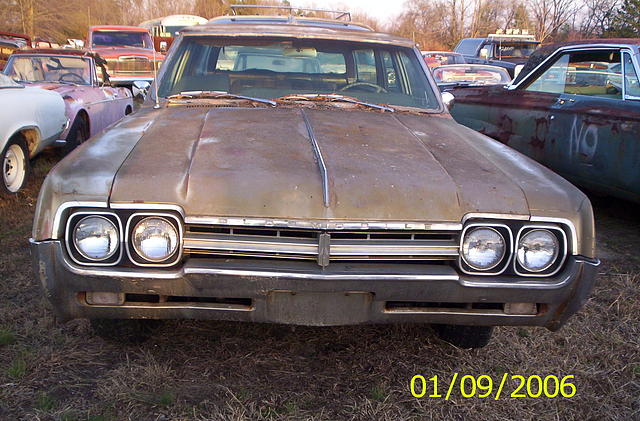 1966 OLDSMOBILE VISTA CRUISER Gray Court (near Greenville) SC 29645 Photo #0004781A