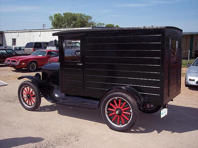 1925 FORD MODEL T Watertown MN 55388 Photo #0004879A