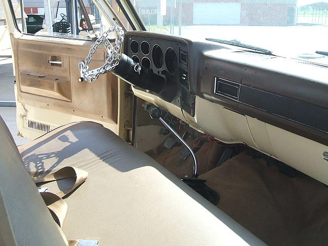 1981 CHEVROLET C10 Staunton IL 62088 Photo #0005832A