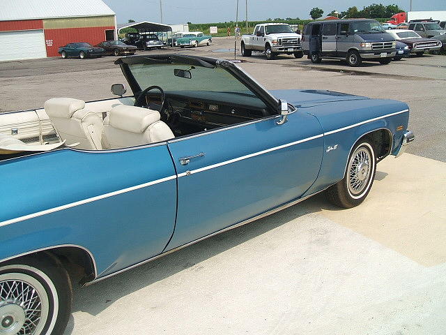 1975 OLDSMOBILE DELTA 88 Staunton IL 62088 Photo #0005852A