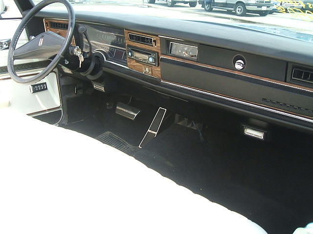 1975 OLDSMOBILE DELTA 88 Staunton IL 62088 Photo #0005852A