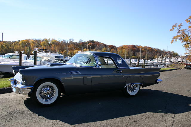 1957 FORD THUNDERBIRD Portland CT 06480 Photo #0005955A