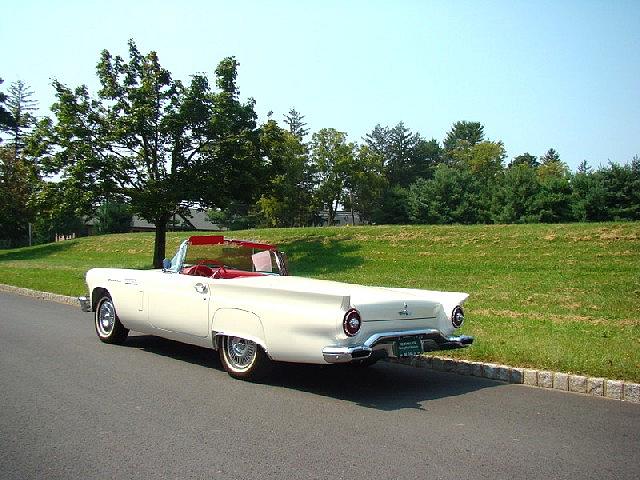 1957 FORD THUNDERBIRD Gladstone NJ 07934 Photo #0006005A