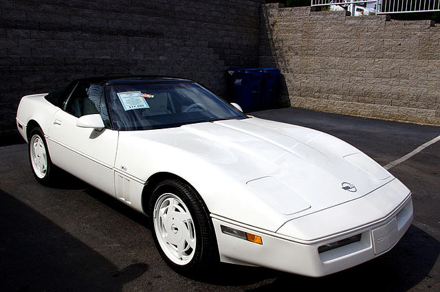 1988 CHEVROLET CORVETTE St Charles MO 63301 Photo #0006347A