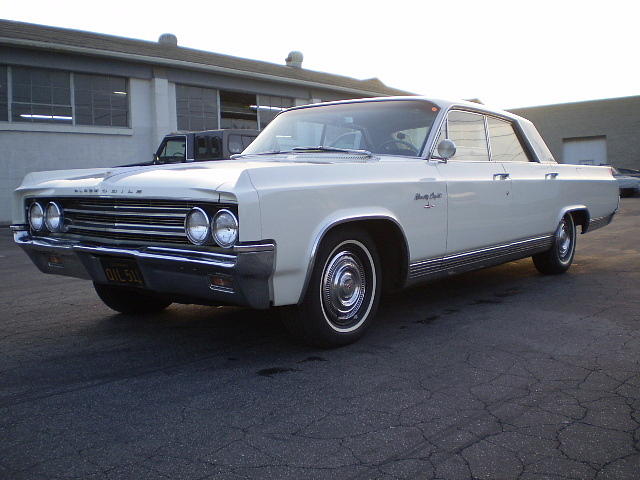 1963 OLDSMOBILE 98 Hawthorne CA 90250 Photo #0006617A