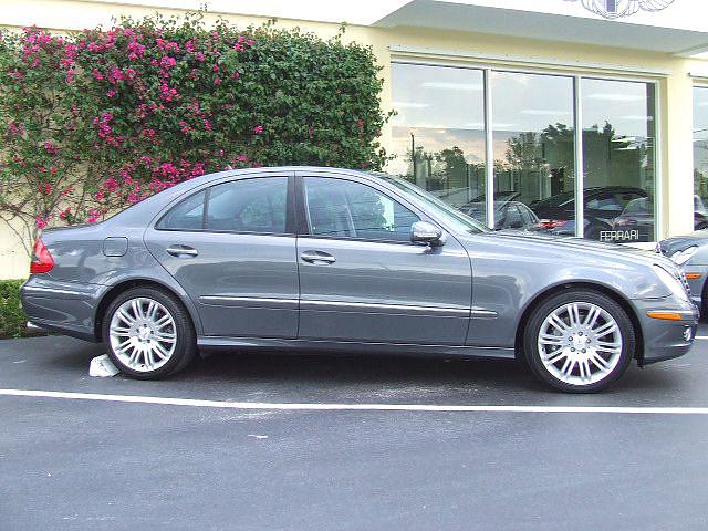 2007 MERCEDES-BENZ E550 SEDAN West Palm Beach FL 33409 Photo #0007251A