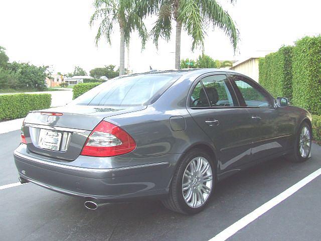 2007 MERCEDES-BENZ E550 SEDAN West Palm Beach FL 33409 Photo #0007251A