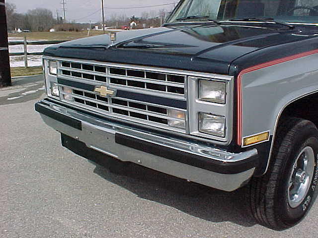 1985 CHEVROLET BLAZER Milford OH 45150 Photo #0007281A