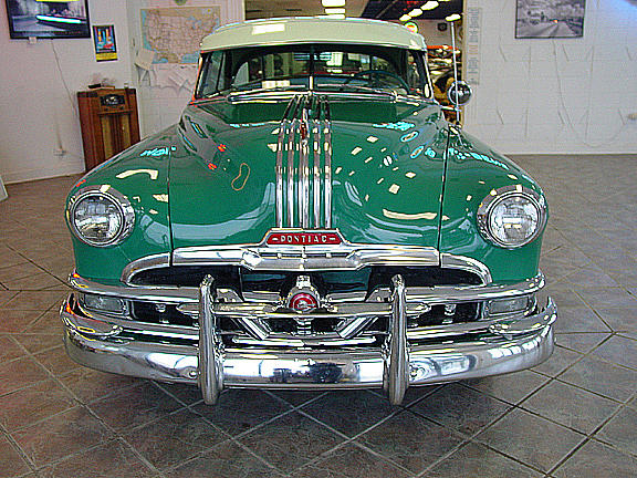 1952 PONTIAC CHIEFTAIN DELUXE Spring Grove IL 60081 Photo #0007295A