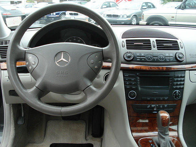 2003 MERCEDES BENZ E320 Bellevue WA 98005 Photo #0007388A