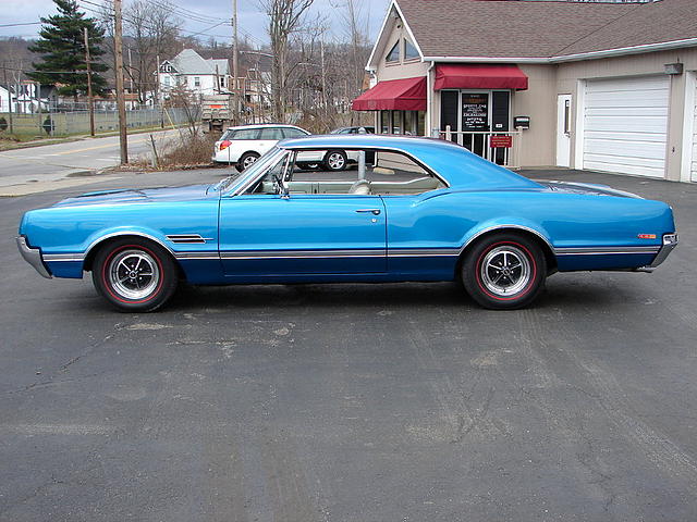 1966 OLDSMOBILE 442 Beaver Falls PA 15010 Photo #0007791A