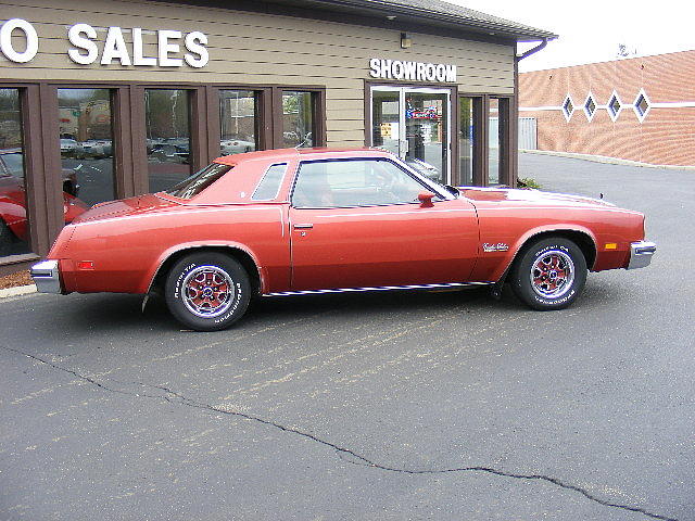 1977 OLDSMOBILE CUTLASS SALON Holt MI 48842 Photo #0008667A