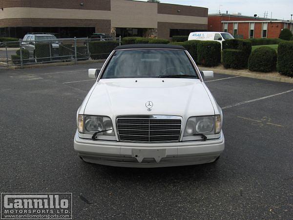 1994 MERCEDES BENZ E320 Deer Park NY 11729 Photo #0009917A