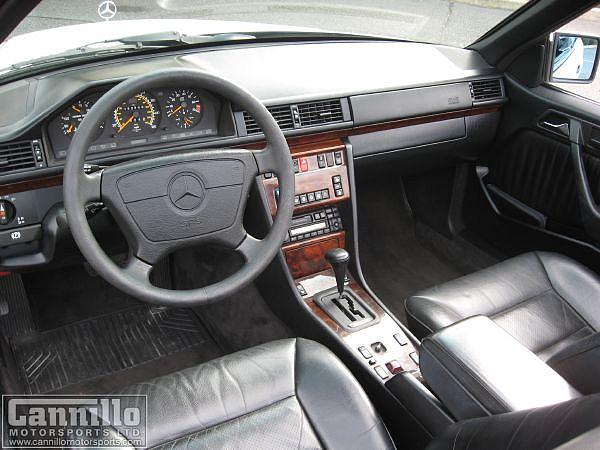 1994 MERCEDES BENZ E320 Deer Park NY 11729 Photo #0009917A