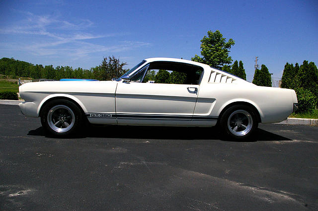 1965 FORD MUSTANG St Charles MO 63301 Photo #0010307A