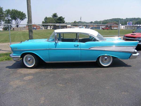 1957 CHEVROLET BELAIR North Canton OH 44720 Photo #0010525A