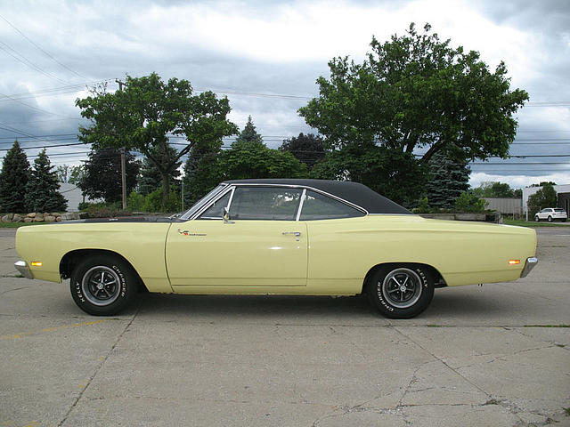 1969 PLYMOUTH ROAD RUNNER Troy MI 48084 Photo #0010668A