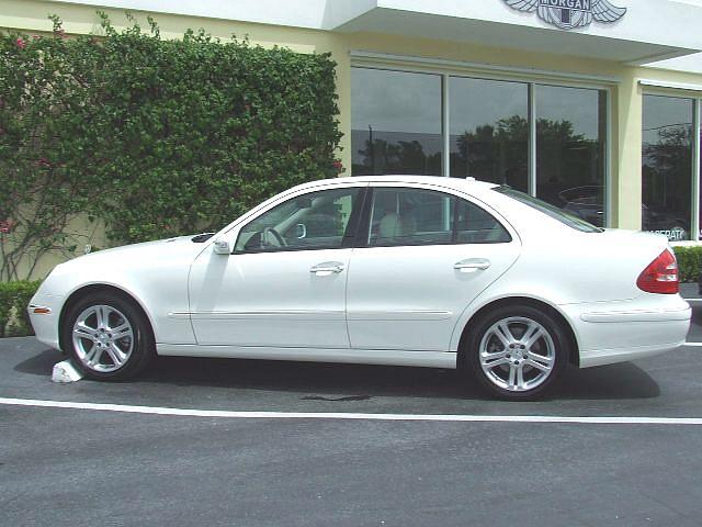 2006 MERCEDES-BENZ E350 SEDAN West Palm Beach FL 33409 Photo #0011113A