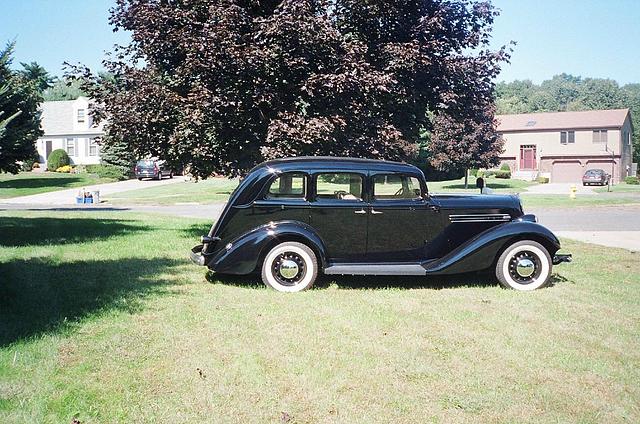 1935 GRAHAM 6-73 SEDAN Manchester CT 06040 Photo #0011174A