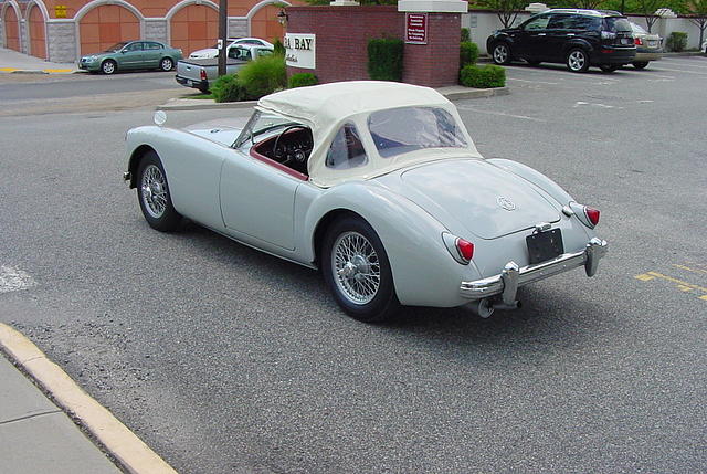 1957 MG MGA College Point NY 11536 Photo #0011298A