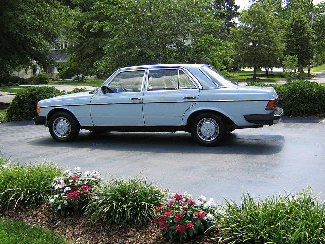 1978 MERCEDES BENZ 230 High Point NC 27262 Photo #0012656A