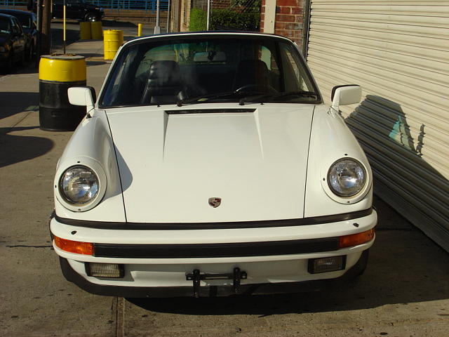 1984 PORSCHE 911 Long Island City NY 11103 Photo #0012783A