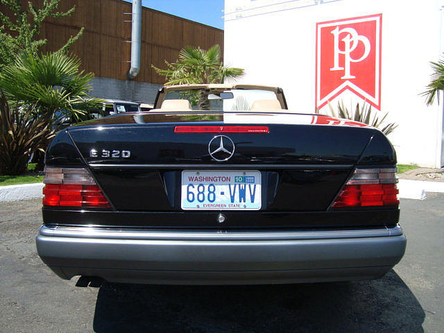 1995 MERCEDES BENZ E320 Bellevue WA 98005 Photo #0012906A