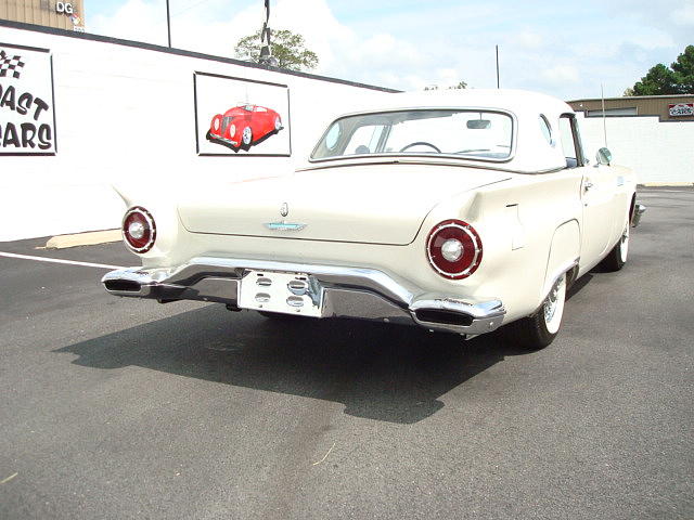 1957 FORD THUNDERBIRD Lillington NC 27546 Photo #0014331A