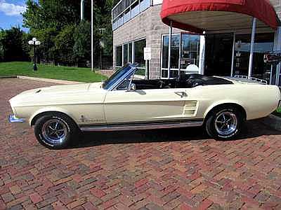 1967 FORD MUSTANG CONVERTIBLE Cedar Rapids IA 52404 Photo #0015488A