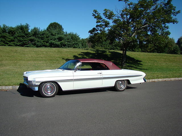 1961 OLDSMOBILE ANTIQUE Gladstone NJ 07934 Photo #0016377A