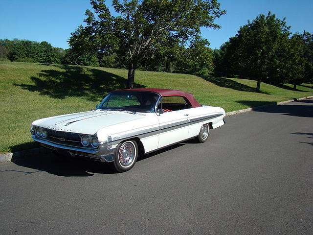 1961 OLDSMOBILE ANTIQUE Gladstone NJ 07934 Photo #0016377A