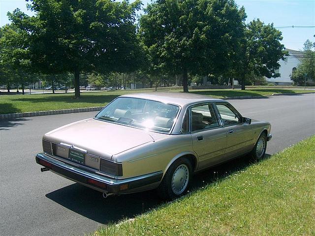 1991 JAGUAR VANDEN PLAS Gladstone NJ 07934 Photo #0016388A