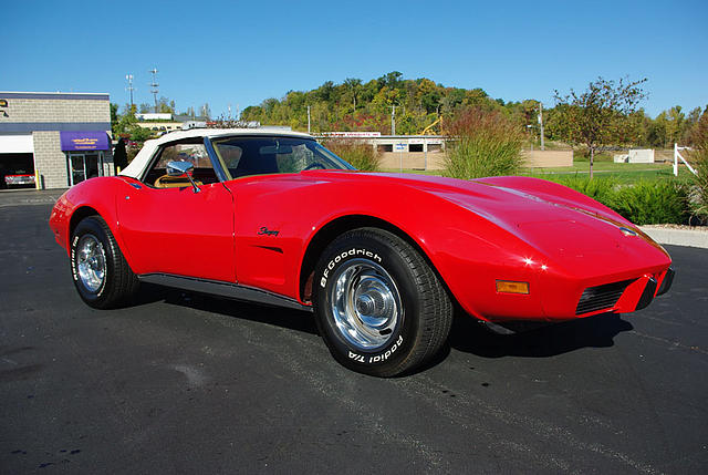 1975 CHEVROLET CORVETTE St Charles MO 63301 Photo #0017030A