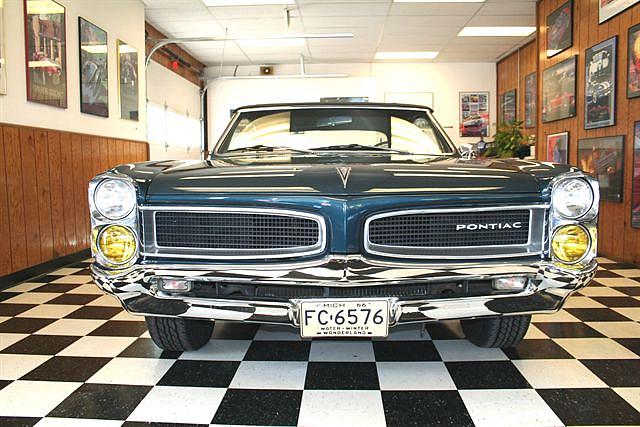 1966 PONTIAC LEMANS Farmington MI 48336 Photo #0017430A