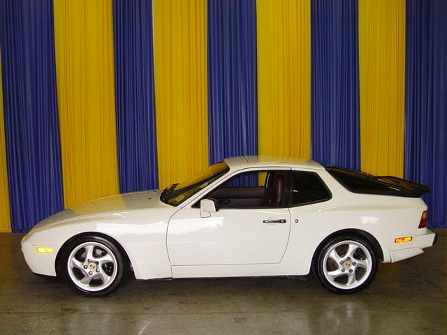 1987 PORSCHE 944 Charlotte NC 28269 Photo #0019066A