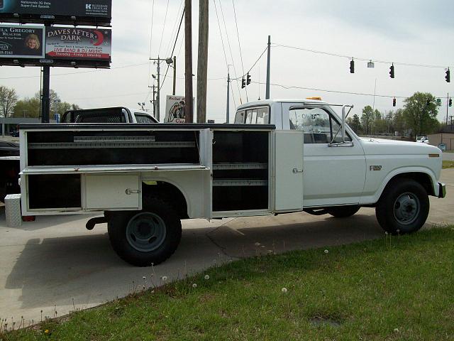 1986 FORD F350 Somerset KY 42501 Photo #0024403J