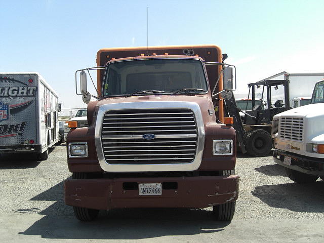 1995 FORD L8000 San Diego CA 92154 Photo #0024484C