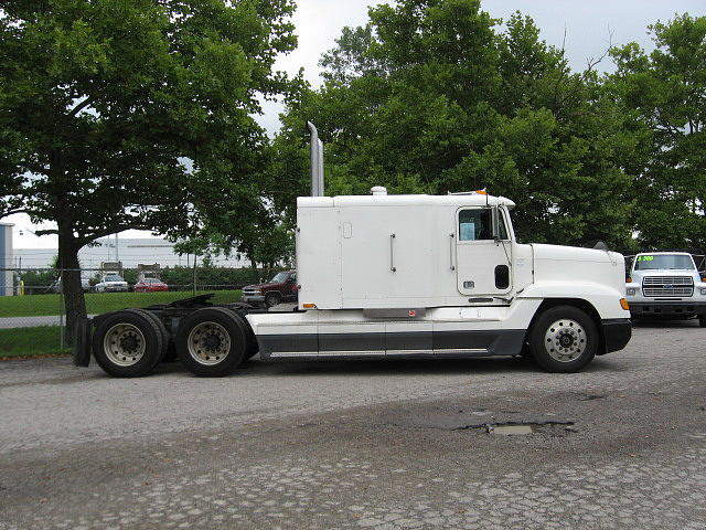 1995 FREIGHTLINER FL 120 Cincinnati OH 45241 Photo #0024486A