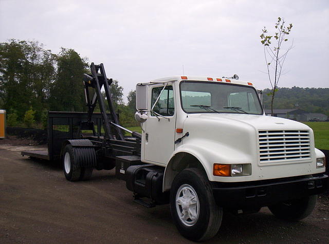 1995 INTERNATIONAL 4900 GIBSONIA PA Photo #0024497A