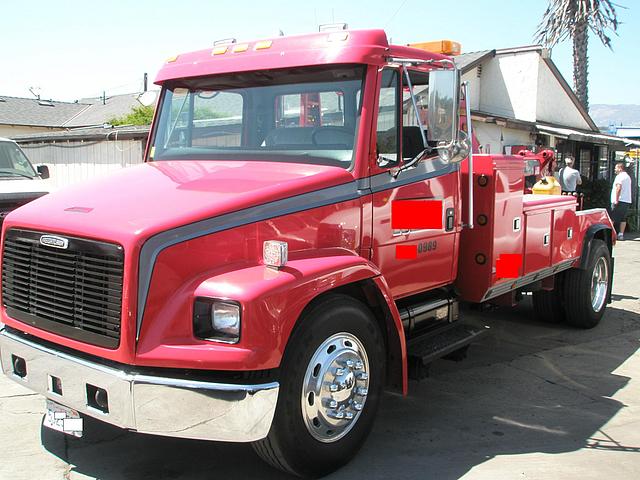 1997 FREIGHTLINER FL-60 Escondido CA 92026 Photo #0024551B