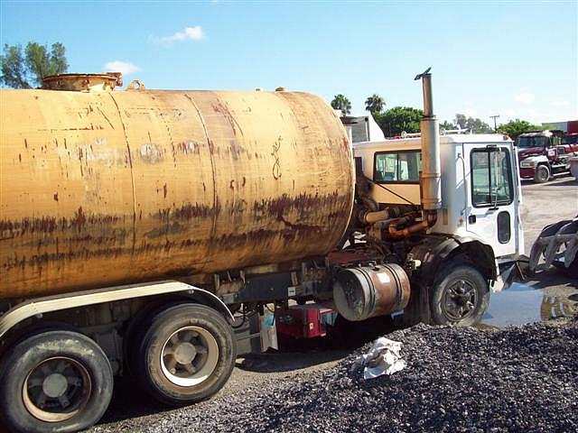 1997 MACK CAB-OVER Hialeah FL Photo #0024561A